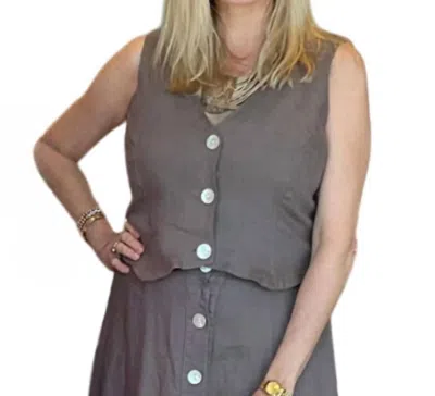 Finley Button Down Linen Vest In Mushroom In Gray