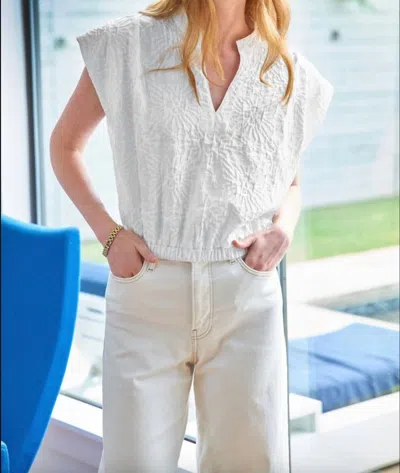 FINLEY PEARL POPOVER TOP IN WHITE