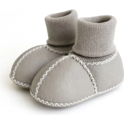 Finn & Emma Kids' Finn + Emma Organic Shearling Baby Booties In Gray