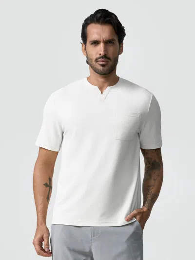 Fioboc Performancepro V-neck Pocket Tee In White
