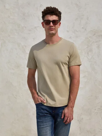 Fioboc Staycool 2.0 Classic Fit Curve-hem Tee In Brown