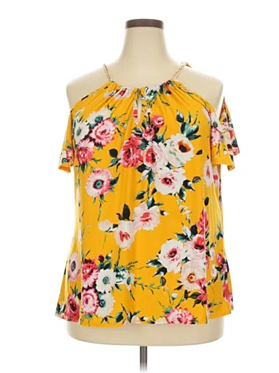 Pre-owned First Love Sleeveless Blouse In Yellow