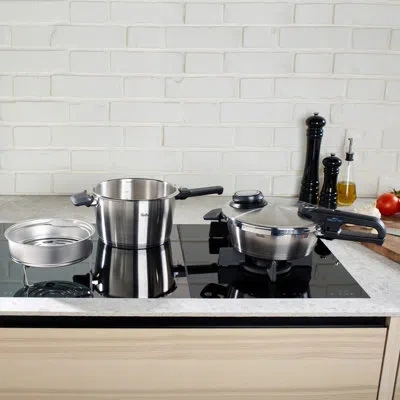 Fissler Vitavit Premium Pressure Cooker And Skillet 2 Piece Set, 6.3 Quart And 2.6 Quart With Steamer Insert In Silver