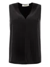 Fit V-neck Sleeveless Top