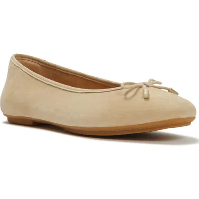 Fitflop Delicato Bow S Ballet Flat In Neutral