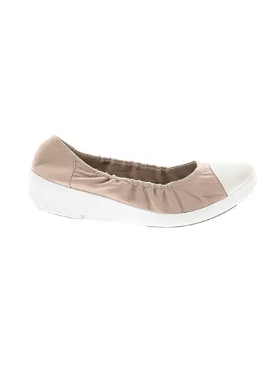 Pre-owned Fitflop Flats In Ivory