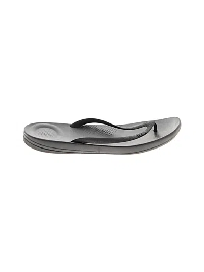 Pre-owned Fitflop Flip Flops In Black