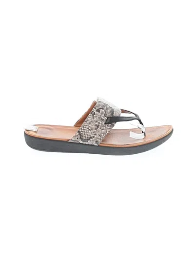 Pre-owned Fitflop Flip Flops In Gray