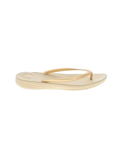 Pre-owned Fitflop Flip Flops In Ivory