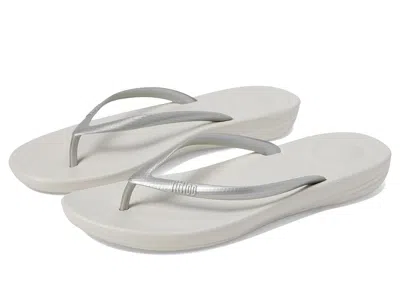 Fitflop Iqushion Ergonomic Flip-flop In Silver