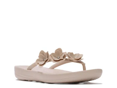 Fitflop Iqushion Flower Flip Flop In Brown