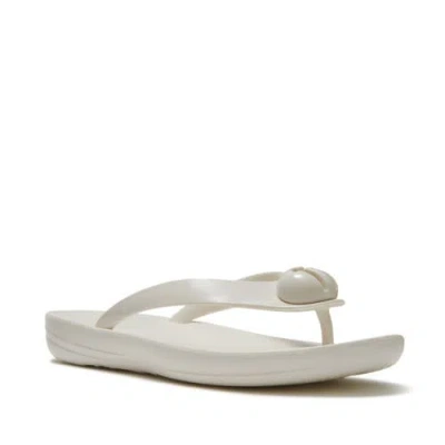 Fitflop Iqushion Glossy Flip-flops In White