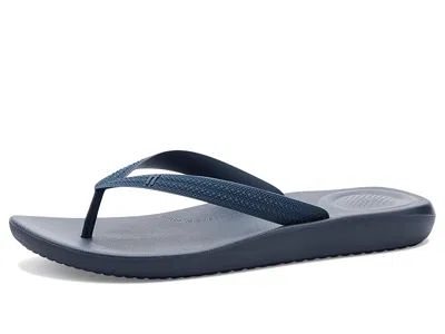 Fitflop Iqushion Textured-strap Flip-flops In Blue