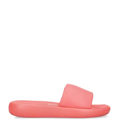 Fitflop Leather Iqushion D-luxe Slides In Pink