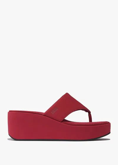 Fitflop Platform Burnt Berry Toe Post Wedge Sandals In Burgundy