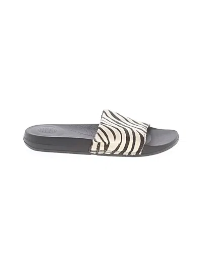 Pre-owned Fitflop Sandals In Gray