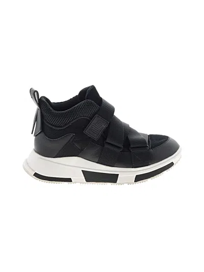Pre-owned Fitflop Sneakers In Black