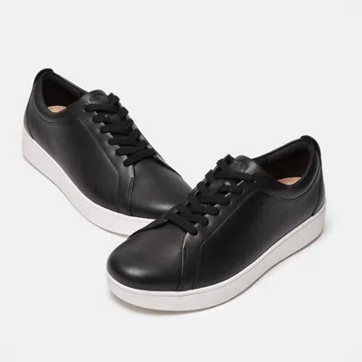 Fitflop Women's Rally Leather Panel Sneaker In Black