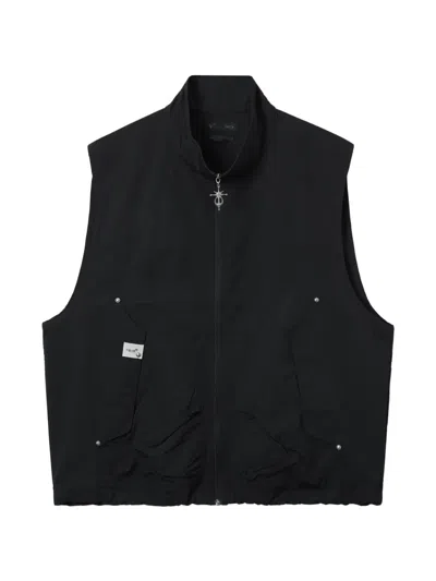 Five Cm Front-pockets Vest In Black