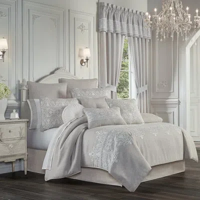 Five Queens Court Annie Comforter Set In Beige