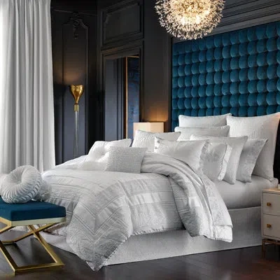 Five Queens Court Belize 4 Piece Comforter Set In White
