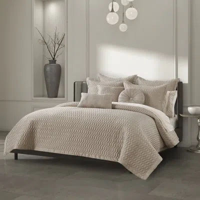 Five Queens Court Blanchard Brilliance Quilt Set In Pebble