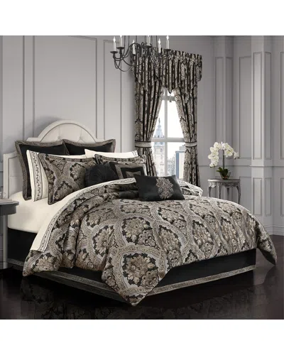 Five Queens Court Harriman Comforter Set In Black