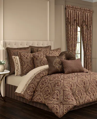 Five Queens Court Odette Print 4-pc. Comforter Set, California King In Red