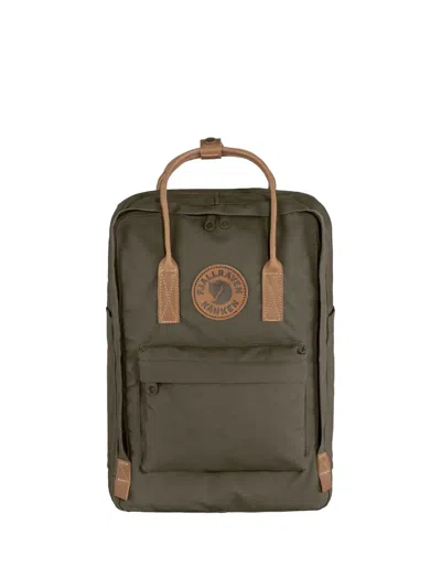 Fjall Raven Logo-patch Backpack In Green