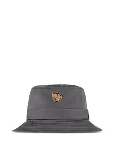 Fjall Raven Logo-patch Bucket Hat In Gray