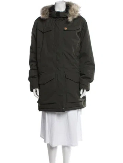 Pre-owned Fjall Raven Parka In Green