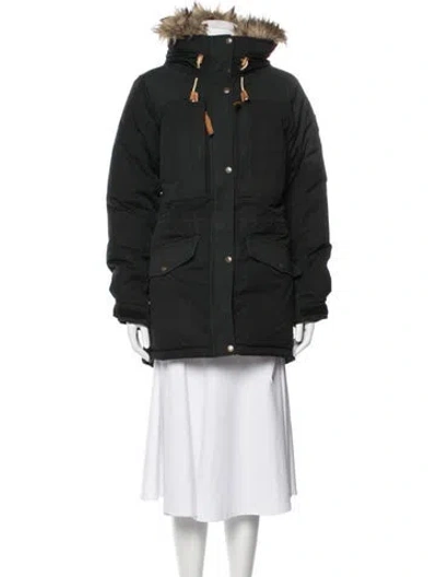 Pre-owned Fjall Raven Parka In Green