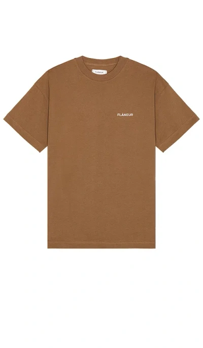 Flâneur Essential T-shirt In 棕色