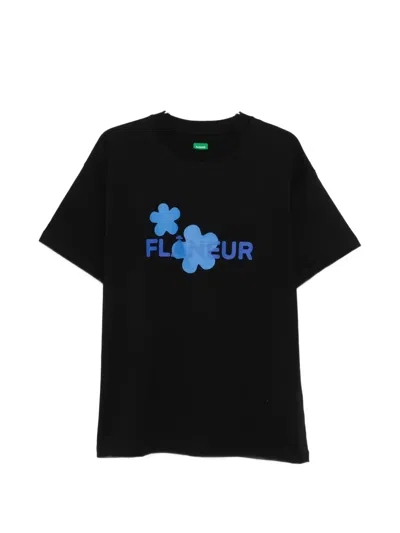 Flâneur Organic Flower T-shirt In Black