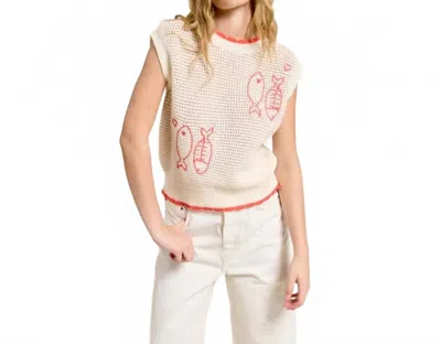 Flat White Seaside Fish Sleeveless Top In White In Neutral