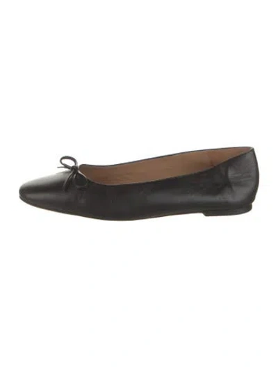Pre-owned Flattered Leather Ballet Flats In Black
