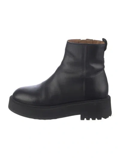 Pre-owned Flattered Leather Chelsea Boots In Black