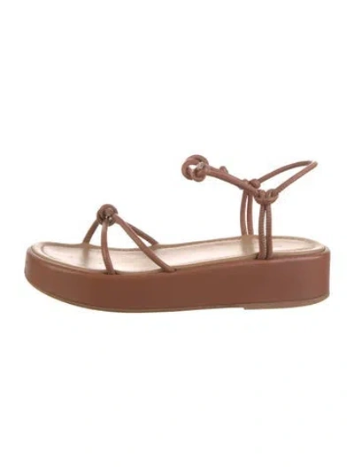 Pre-owned Flattered Leather Pleated Accents Sandals In Neutral