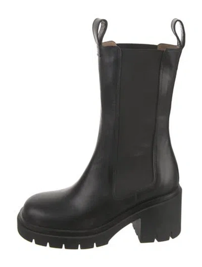 Pre-owned Flattered Leather Rain Boots In Black