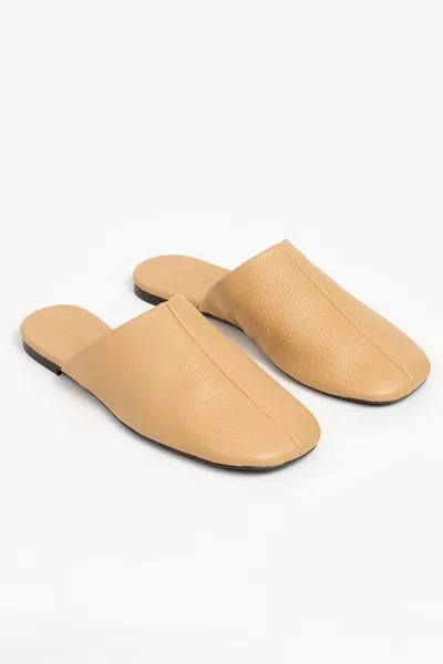 Flattered Maurine Leather Slide In Yellow