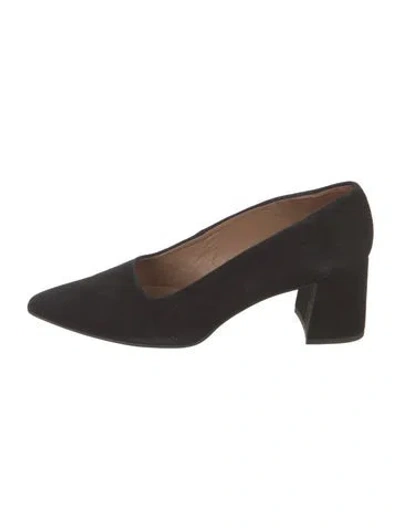 Pre-owned Flattered Suede Pumps In Black