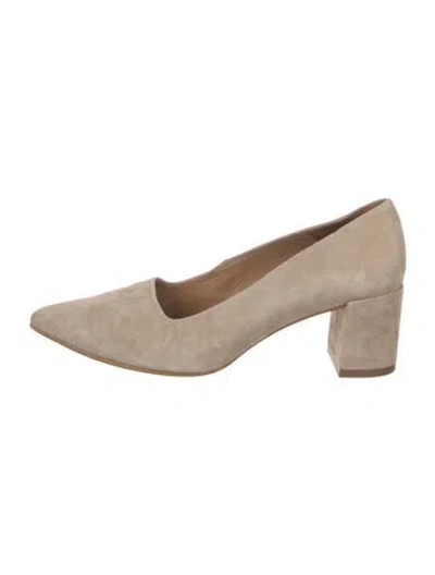 Pre-owned Flattered Suede Pumps In Neutral