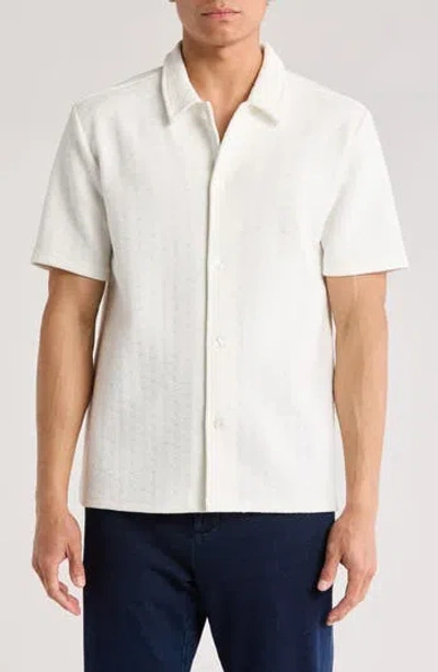 Fleece Factory Diamond Jacquard Short Sleeve Button-down Shirt In Ivory