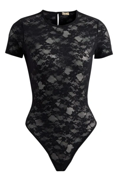 Fleur Du Mal Le Stretch Lace Short Sleeve Bodysuit In Black