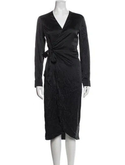 Pre-owned Fleur Du Mal Silk Robe In Black