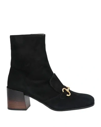 Fleury Woman Ankle Boots Black Size 7 Leather