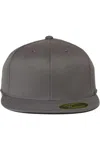 Flexfit 210 Flat Bill Cap In Grey