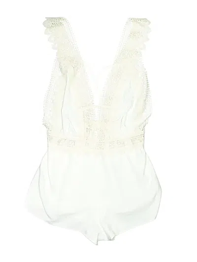 Pre-owned Flora Nikrooz Overall Shorts In Ivory