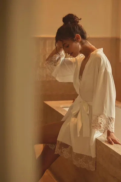 Flora Nikrooz Rosa Lace-trimmed Robe In White