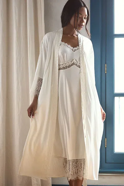 Flora Nikrooz Skyler Robe In White